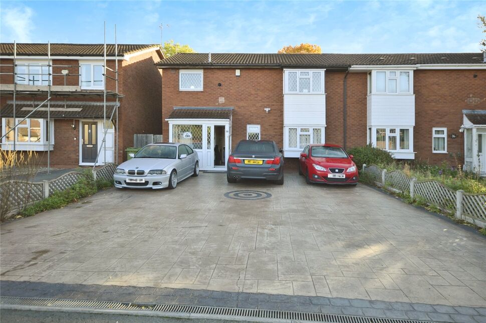 Main image of 4 bedroom Semi Detached House to rent, Blaydon Road, Wolverhampton, West Midlands, WV9