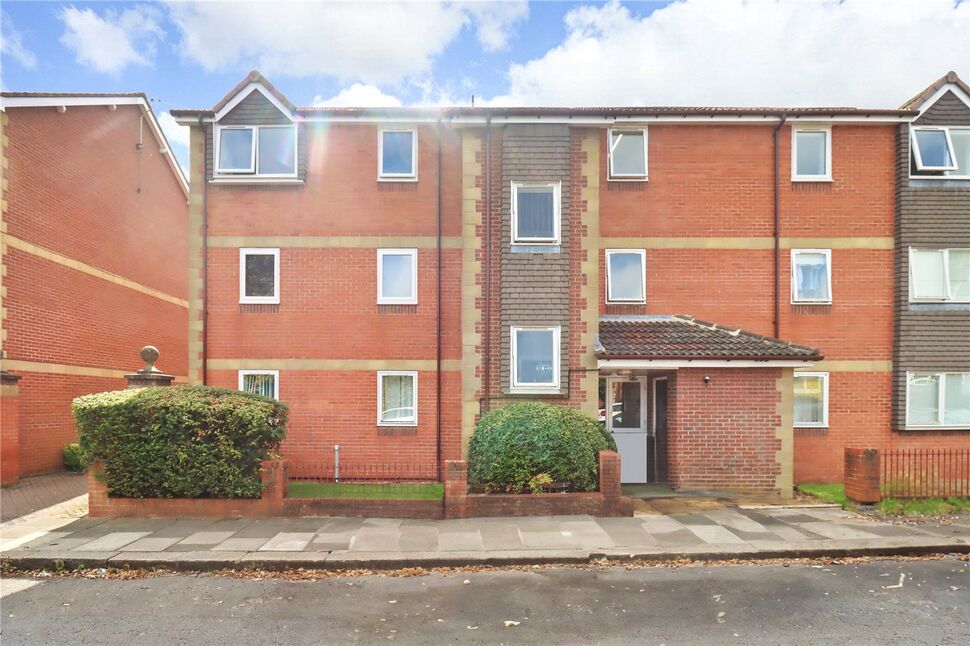 Main image of 2 bedroom  Flat for sale, Deneside Court, Newcastle upon Tyne, Tyne and Wear, NE2