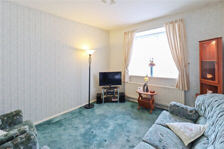 Frank Street, 2 bedroom  Flat for sale, £75,000