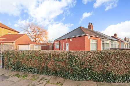 2 bedroom Semi Detached Bungalow for sale