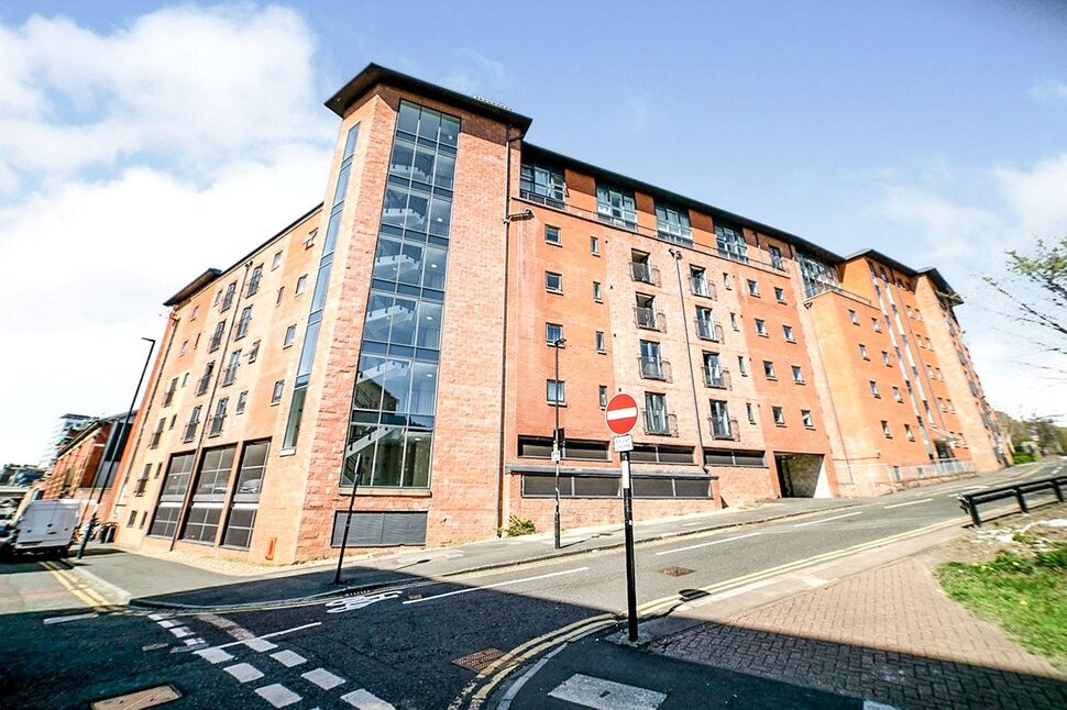 Main image of 3 bedroom  Flat for sale, Melbourne Street, Newcastle upon Tyne, Tyne and Wear, NE1