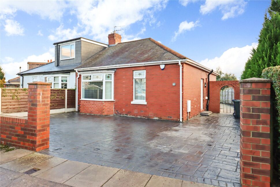 Main image of 2 bedroom Semi Detached Bungalow for sale, Laurel Crescent, Newcastle upon Tyne, Tyne and Wear, NE6