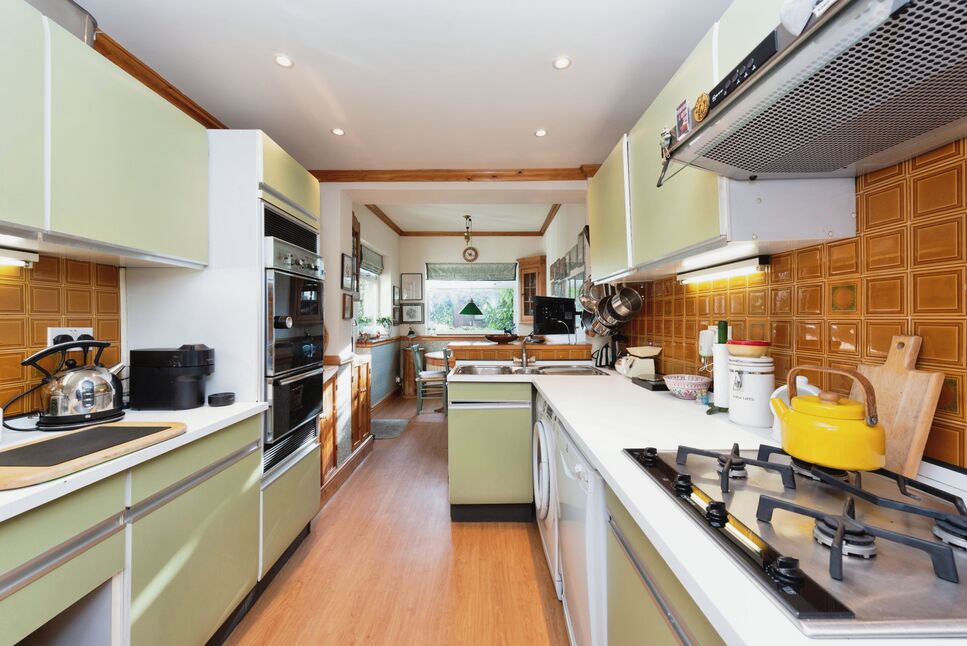 Kitchen / Dining Room