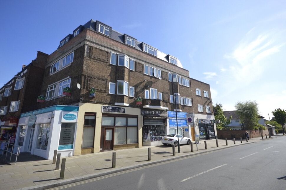 Main image of 2 bedroom  Flat for sale, High Street, Whitton, Twickenham, TW2