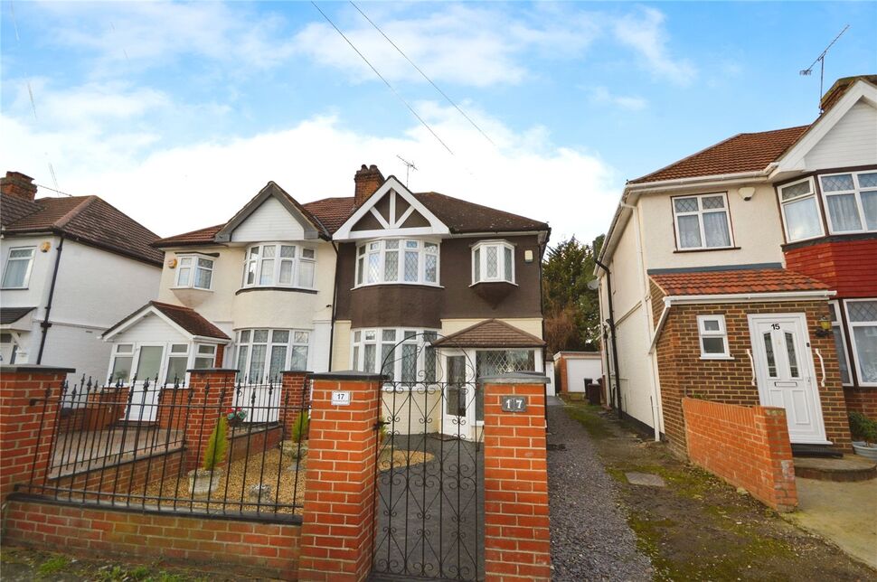 Main image of 3 bedroom Semi Detached House for sale, Rosebery Road, Hounslow, TW3