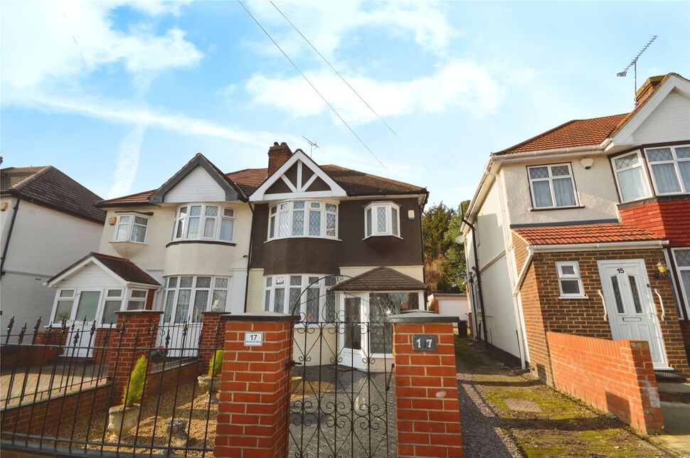 Main image of 3 bedroom Semi Detached House for sale, Rosebery Road, Hounslow, TW3